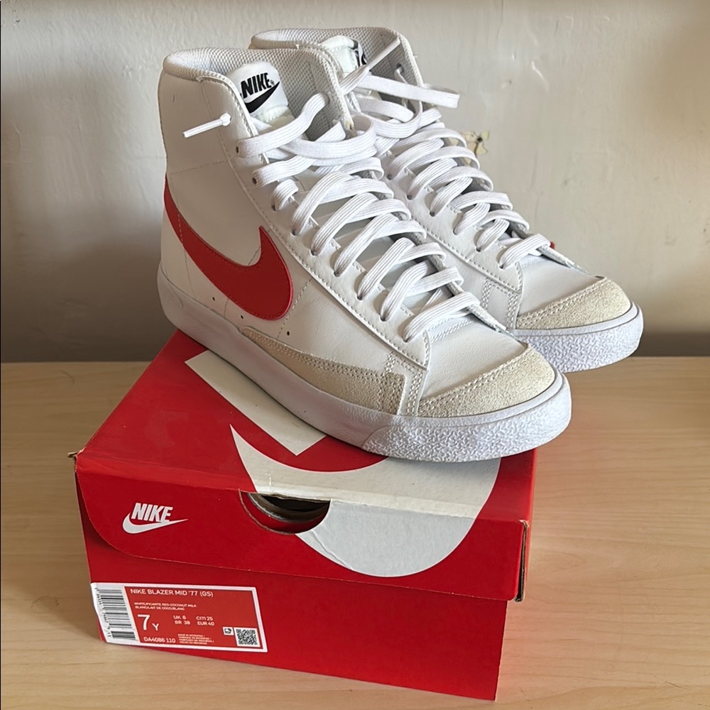 Nike Blazer Mid 77